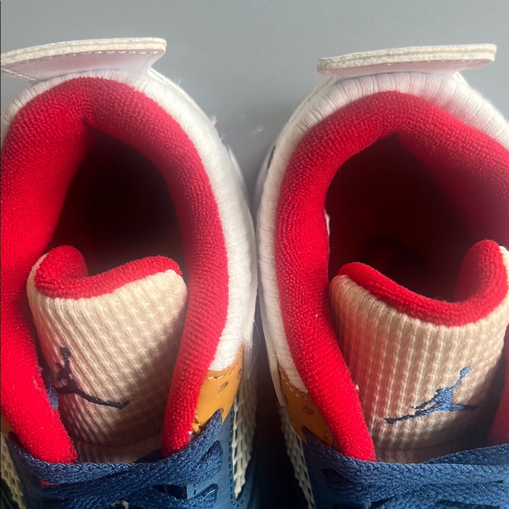 Jordan 4 Messy Room Sneaker size 2Y. Never worn!!!!!! - Picture 6 of 8